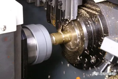 Slant Bed vs Flat Bed CNC Lathe: Engineering Comparison for B2B Procurement